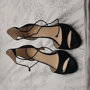 Nine West black suede pumps